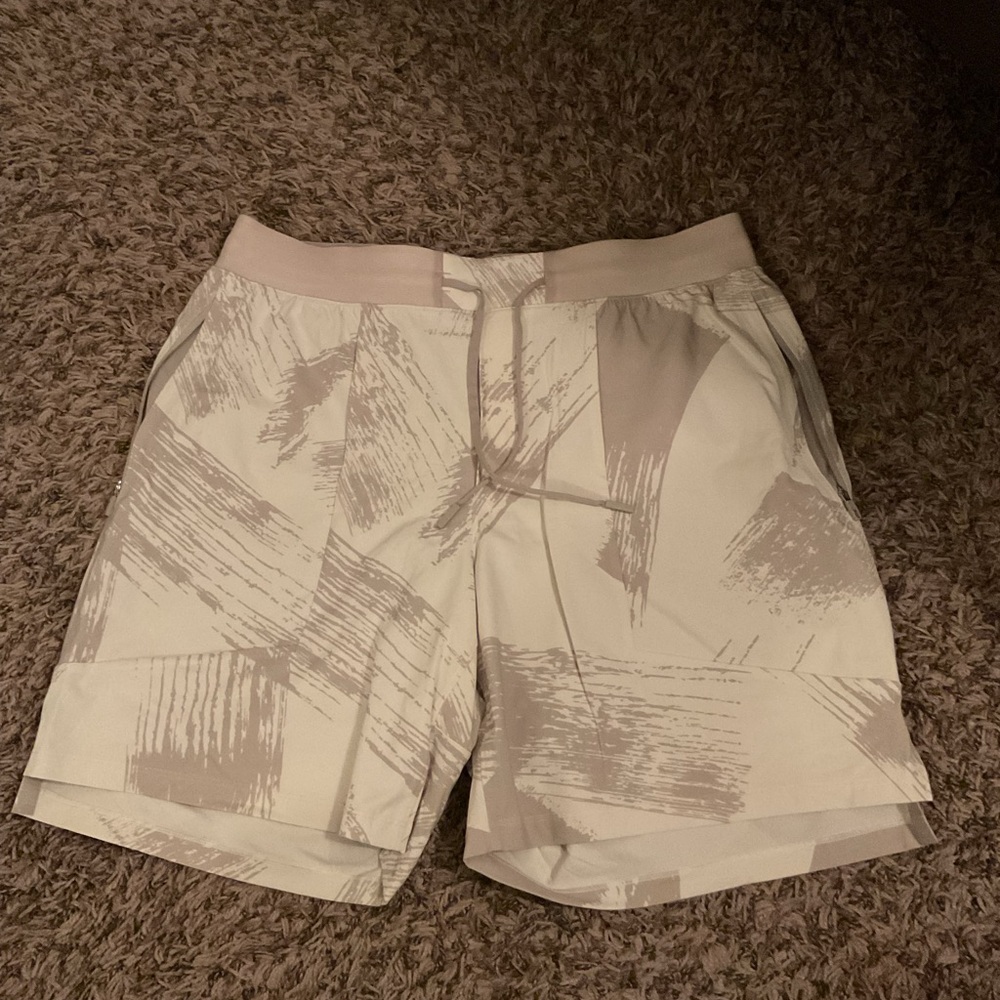 Printed Lululemon shorts